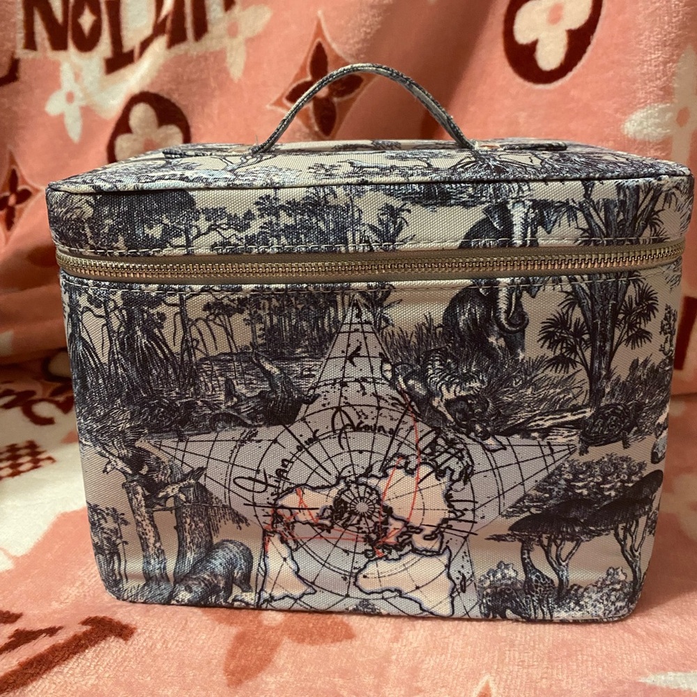 New Around the world Dior makeup Case